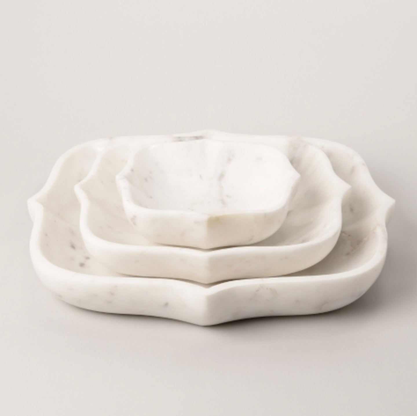 SQUARE WHITE MARBLE BOWLS