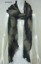 SEQUIN BLEACH SCARF / 100% POLYESTER
